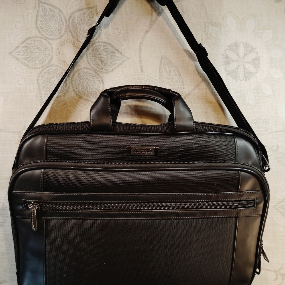 Reaction Kenneth Cole Black Briefcase